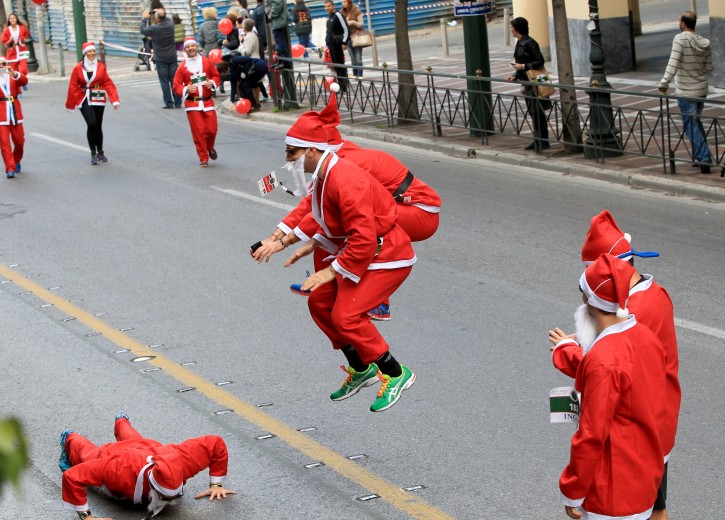 ΑΗ ΒΑΣΙΛΗΔΕΣ  ΑΓΩΝΑΣ ΔΡΟΜΟΥ SANTA RUN