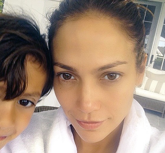 1423073540_jennifer-lopez-560