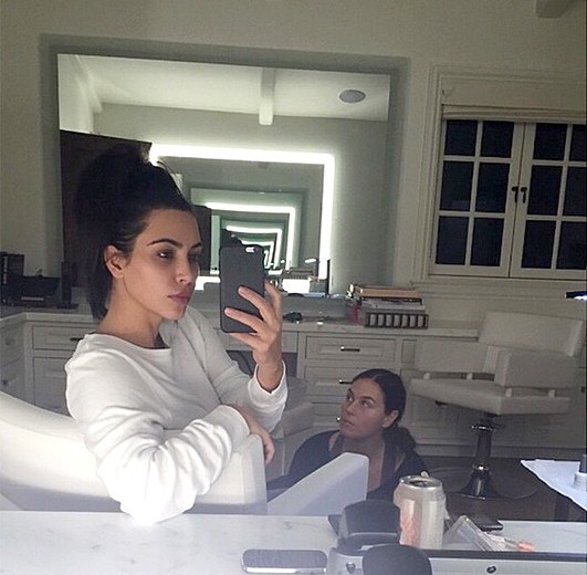 1423073587_kim-kardashian-560