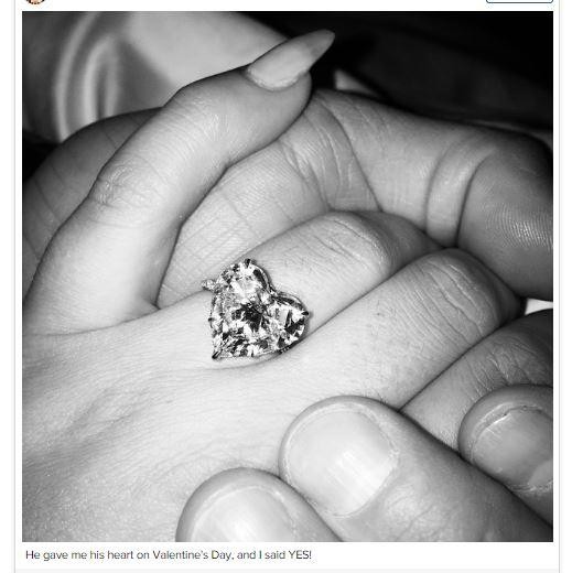 lady-gagas-gorgeous-heart-shaped-engagement-ring