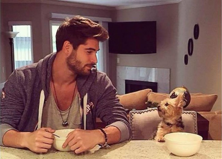 21205451_1hotdudedogs.limghandler