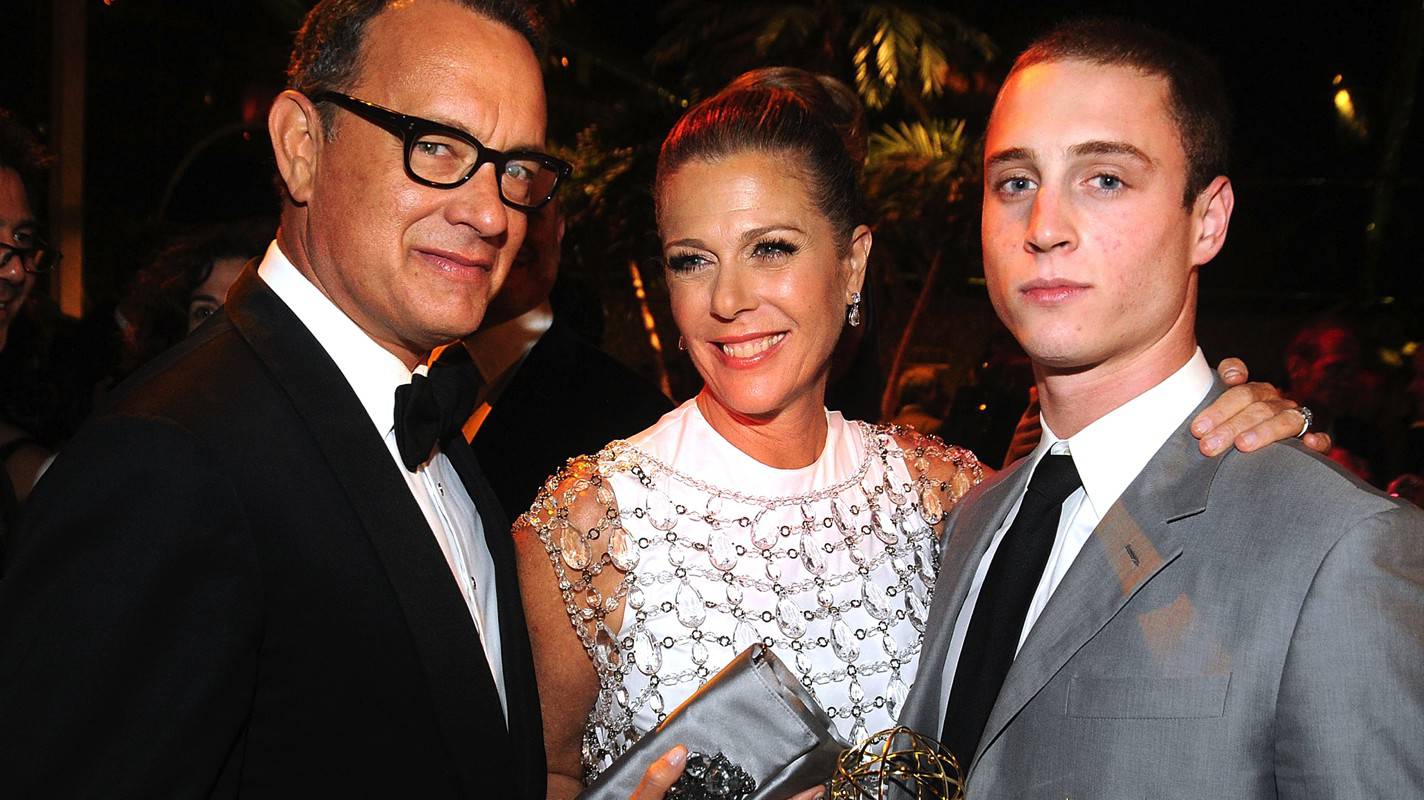 6e9bd830-7578-11e4-8c9a-2b711079cdab_hero-Tom-Hanks-Rita-Wilson-Chet-112614