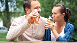 couple drinking beer