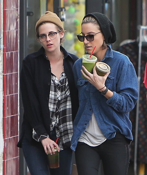 kristen-stewart-alicia-05jan15-01