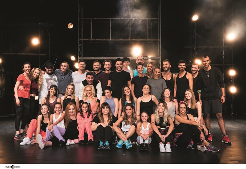 "Mamma mia" το χειμώνα στο "Ακροπόλ" - Σελίδα 22 Mama-mia-people-177-8