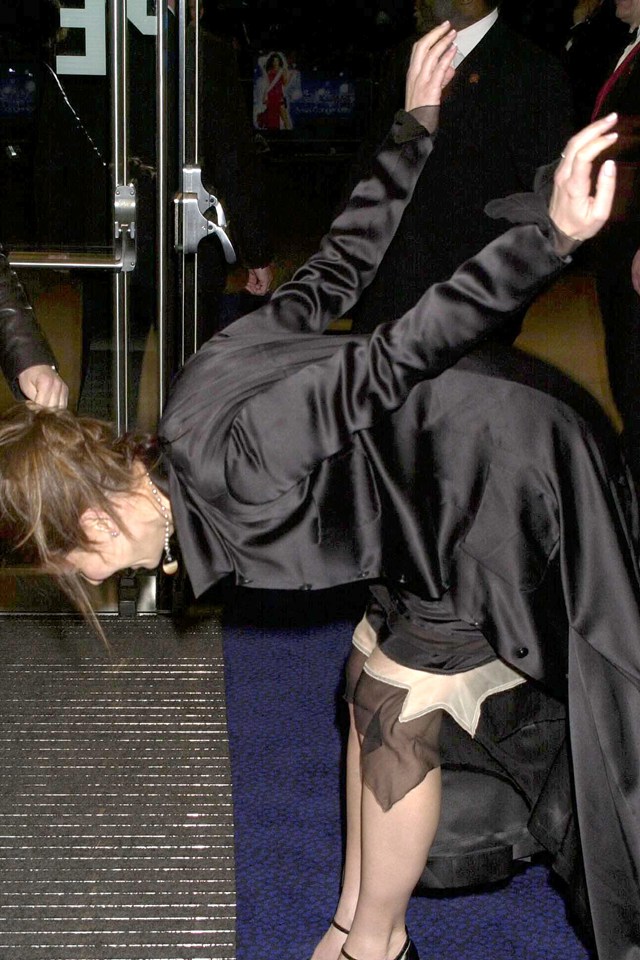 sandra_bullock_glamour_11sep14_pa_b_640x960
