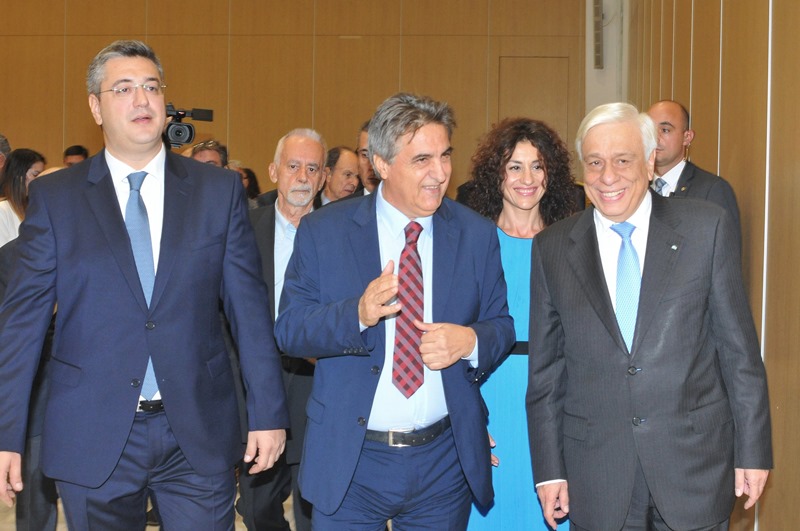 ΑΠΟΣΤΟΛΟΣ ΤΖΙΤΖΙΚΩΣΤΑΣ