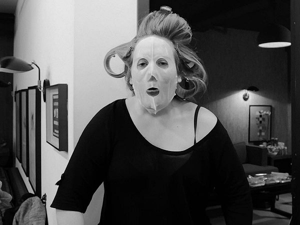adele-600x450