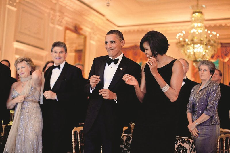 obamaa-barack-michelle-people-184-9