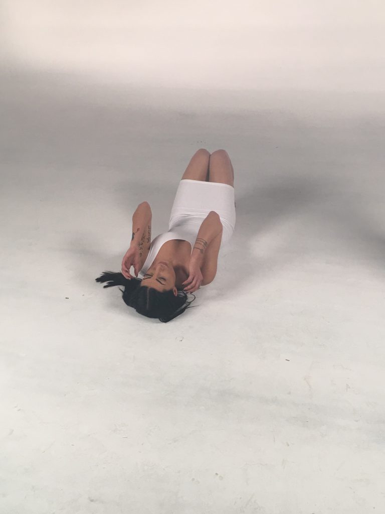 dantis-polina-video-clip-xirafi-1
