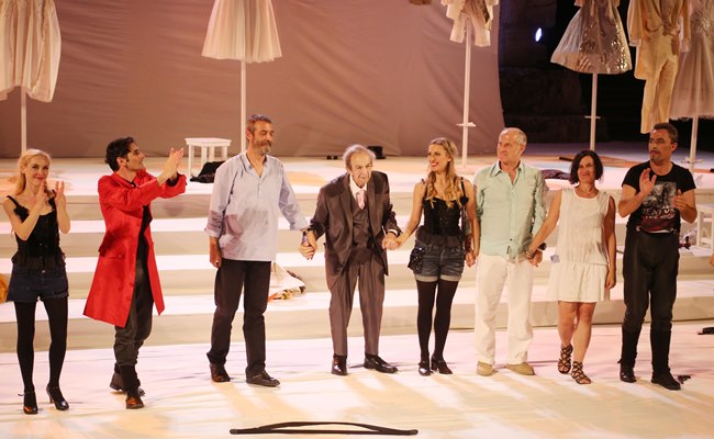spiros euaggelatos theatro