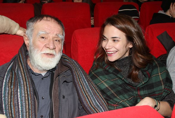 nikos mpoysdoykos anna mpoysdoykoy