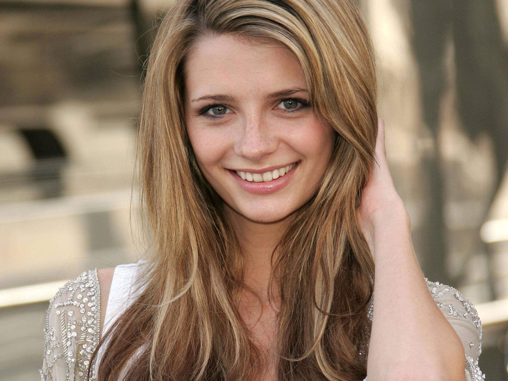 mischa-barton-005-1