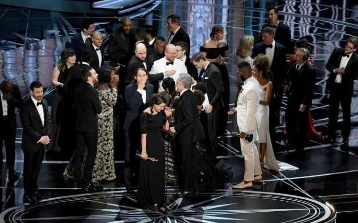 js121923597_89th-annual-academy-awards-show_news_1-large_trans_nvbqzqnjv4bqeo_i_u9apj8ruoebjoaht0k9u7hhrjvuo-zlengruma