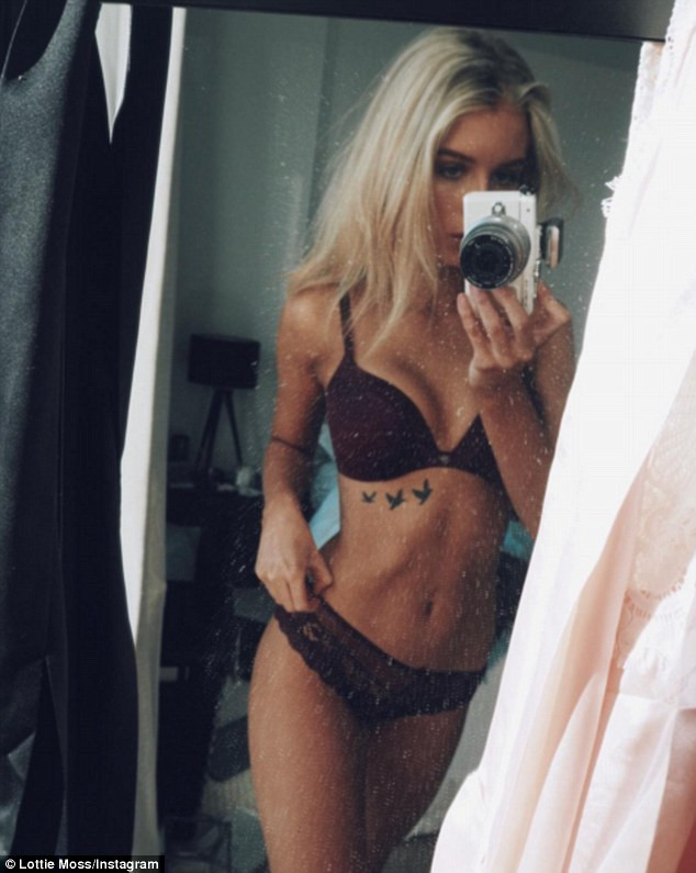 lottie-moss2