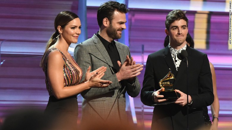 chainsmokers-grammys-2017