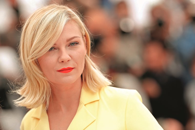 633125711JL00002_Jury_Photo