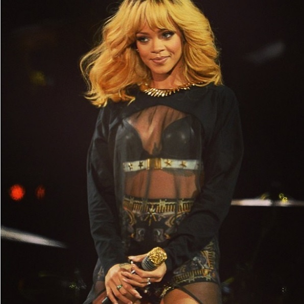 rihanna-16