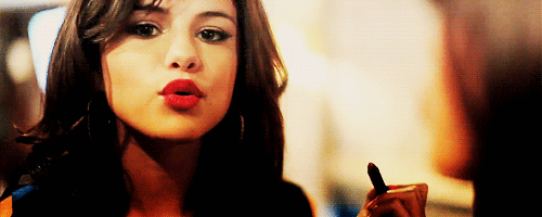 gif, kiss, selena gomez
