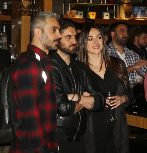 1903_NIKOS_ZIKOS_XRISTINA_MOYSTAKA_632017