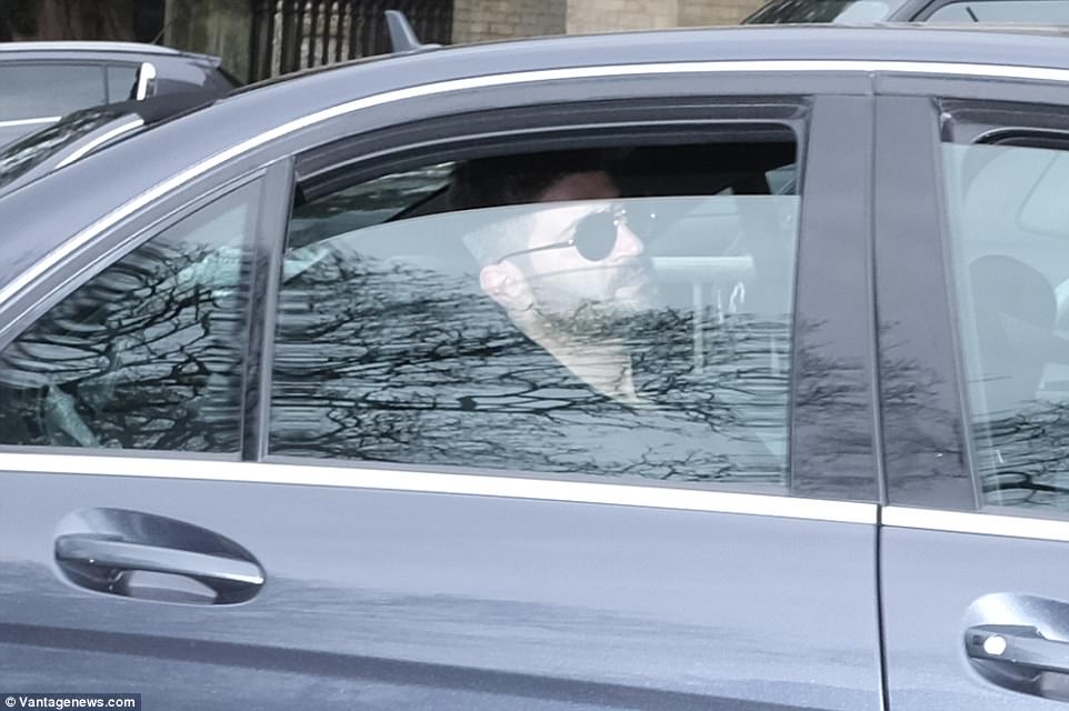 3ebe6d1f00000578-4360756-fadi_fawaz_raced_to_highgate_cemetery_this_afternoon_amid_rumour-a-9_1490808609780
