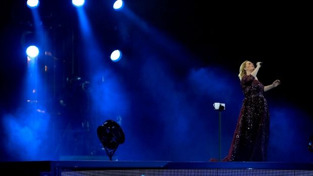adele-live-3