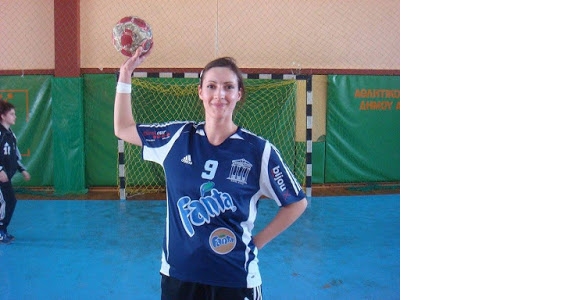 eleni darra-survivor-handball2