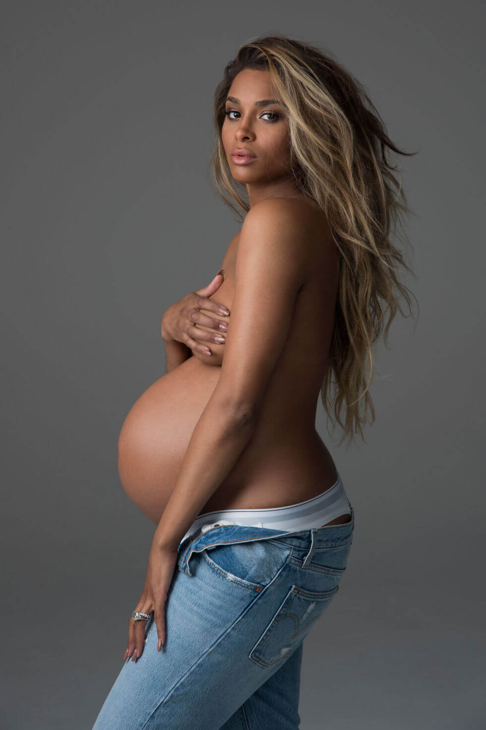 gallery-1488837409-ciara-7