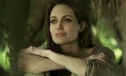 angelina-jolie-louis-vuitton-cambodia