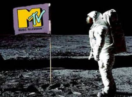 mtv-moon-mandabag