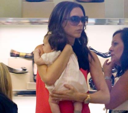 victoria-beckham-harper-seven-prada-021