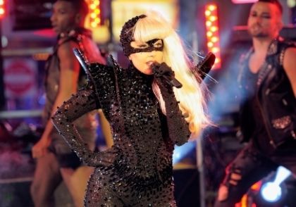 Lady-Gaga-Performs-in-Times-Square