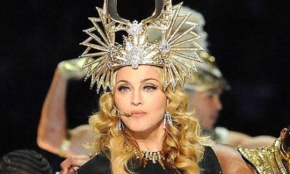 Madonna-at-2012-Super-Bow-007